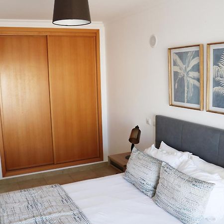 3 Bedroom Apartment With Indoor Pool Central 라고스 외부 사진
