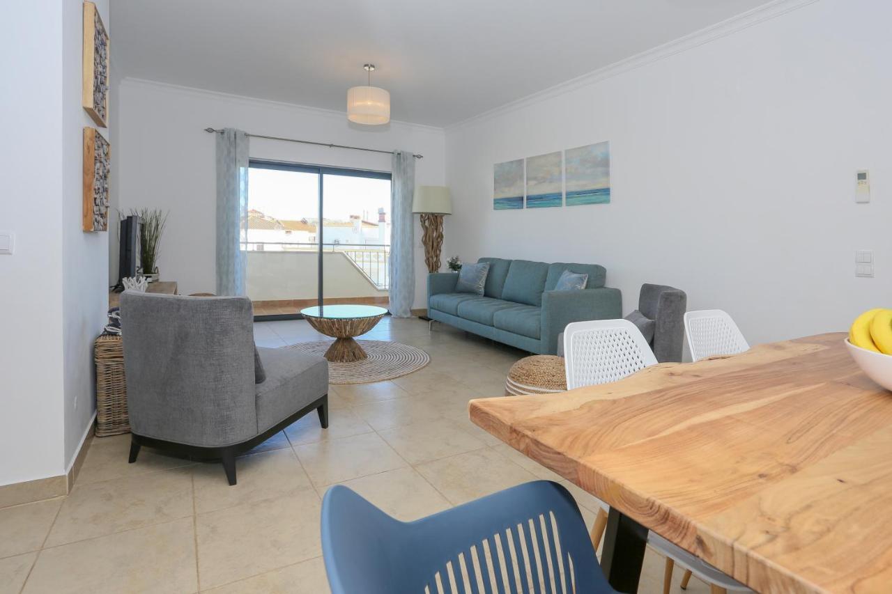3 Bedroom Apartment With Indoor Pool Central 라고스 외부 사진