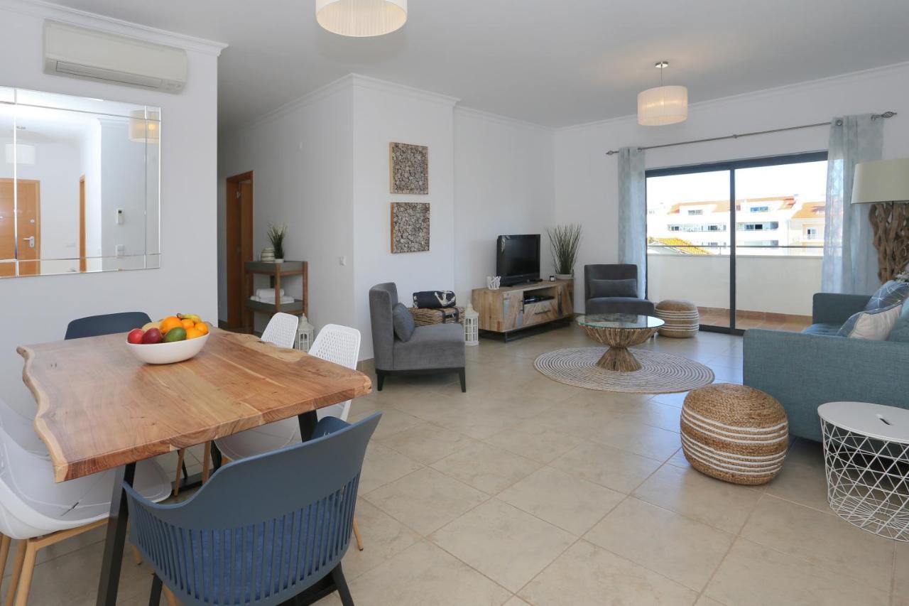 3 Bedroom Apartment With Indoor Pool Central 라고스 외부 사진