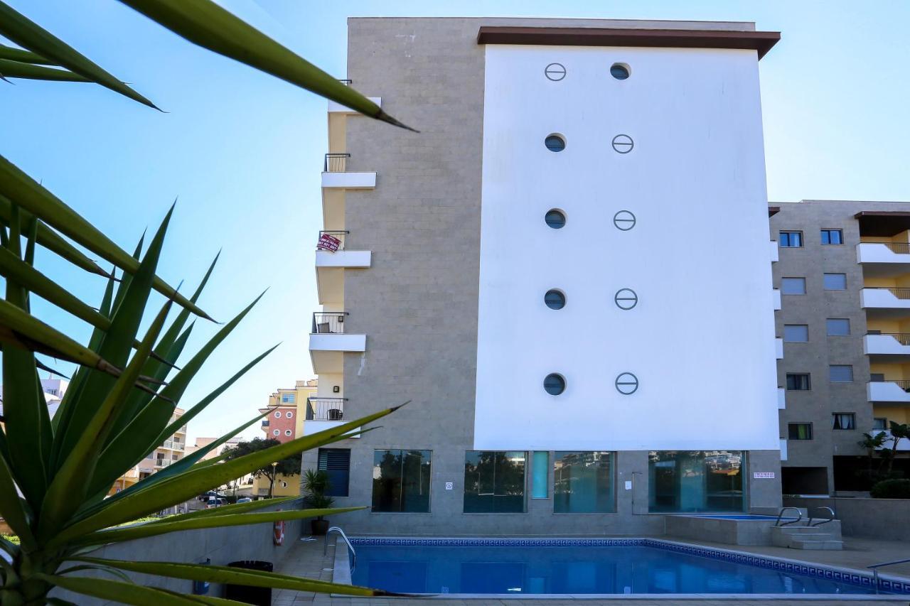 3 Bedroom Apartment With Indoor Pool Central 라고스 외부 사진