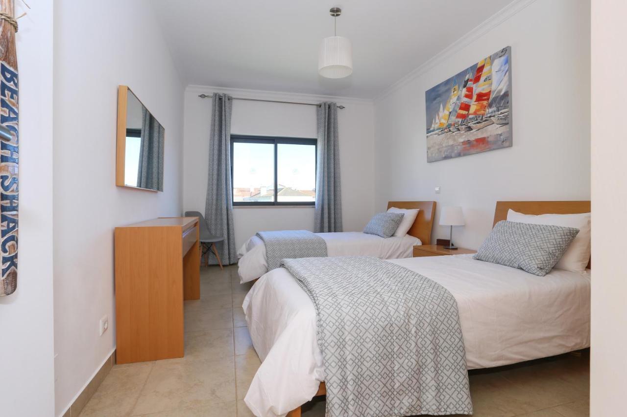 3 Bedroom Apartment With Indoor Pool Central 라고스 외부 사진
