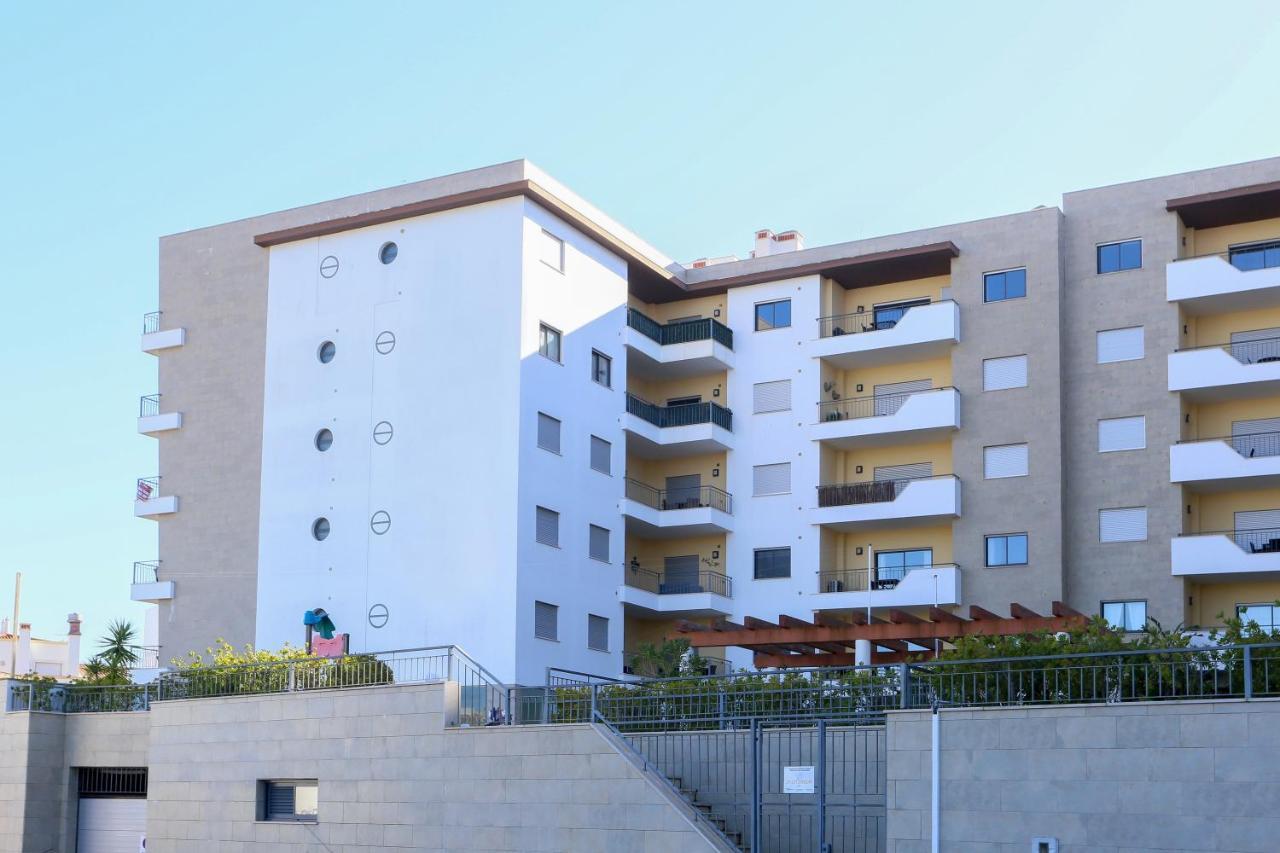 3 Bedroom Apartment With Indoor Pool Central 라고스 외부 사진