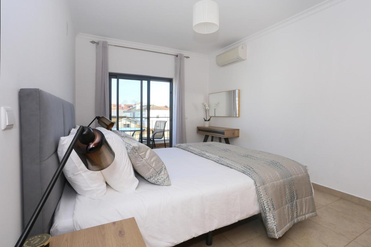 3 Bedroom Apartment With Indoor Pool Central 라고스 외부 사진