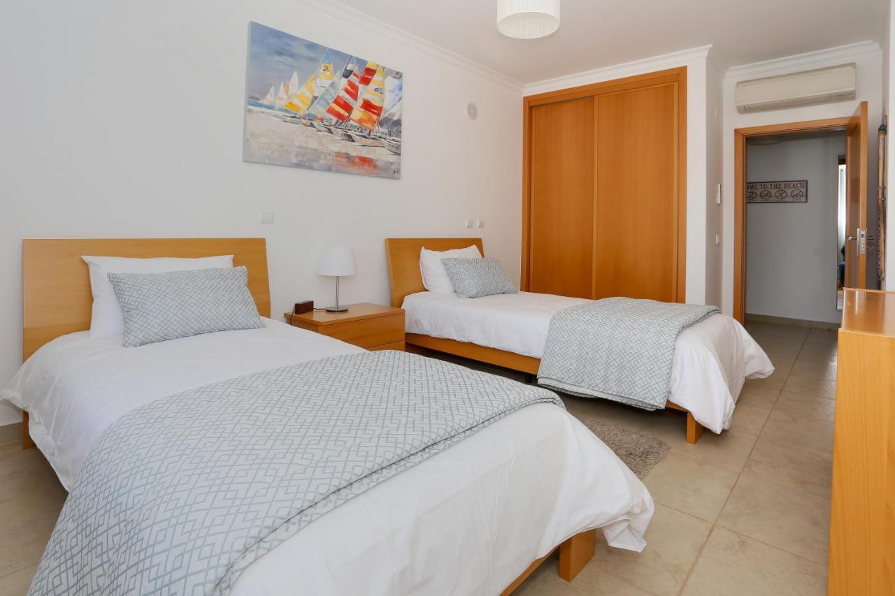 3 Bedroom Apartment With Indoor Pool Central 라고스 외부 사진